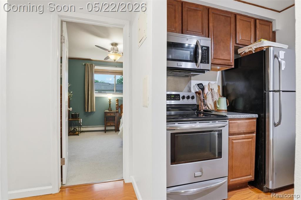 15055 Hubbard Street, 35, Livonia, MI 48154 — Photo 17