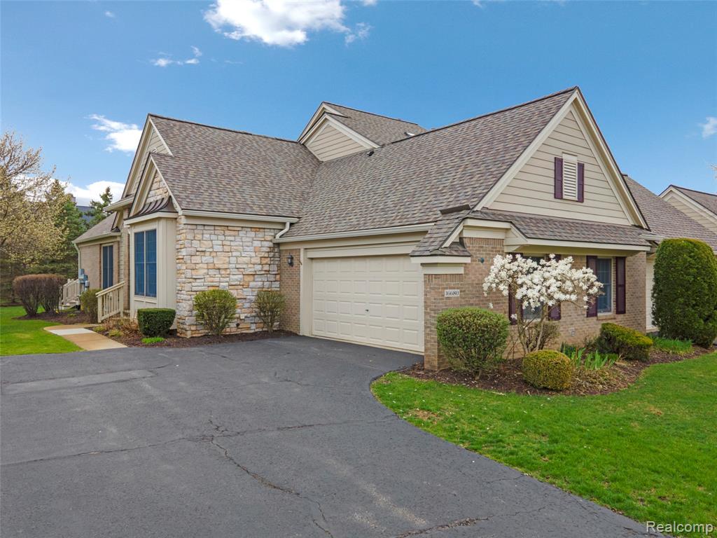 16680 Lyonhurst Circle, Northville, MI 48168 — Photo 2