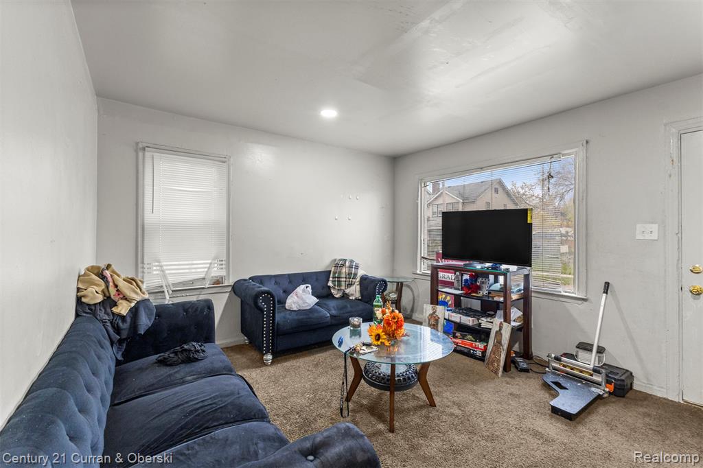 15364 LAWTON Street - Photo 5