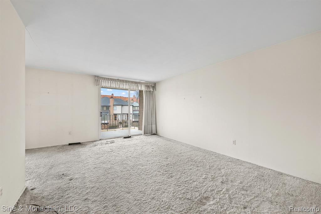 600 W BROWN Street, 102, Birmingham, MI 48009 — Photo 8
