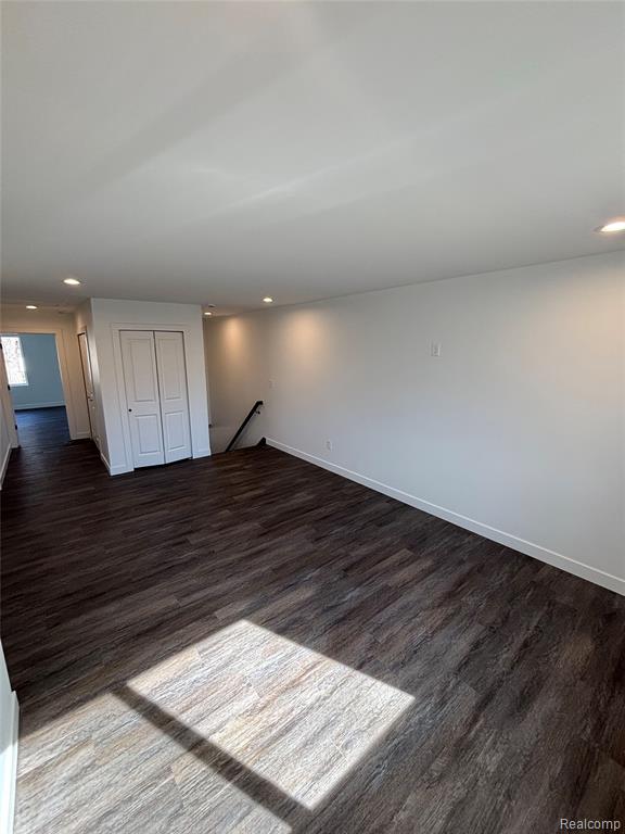 728 E Meyers Avenue, Hazel Park, MI 48030 — Photo 17