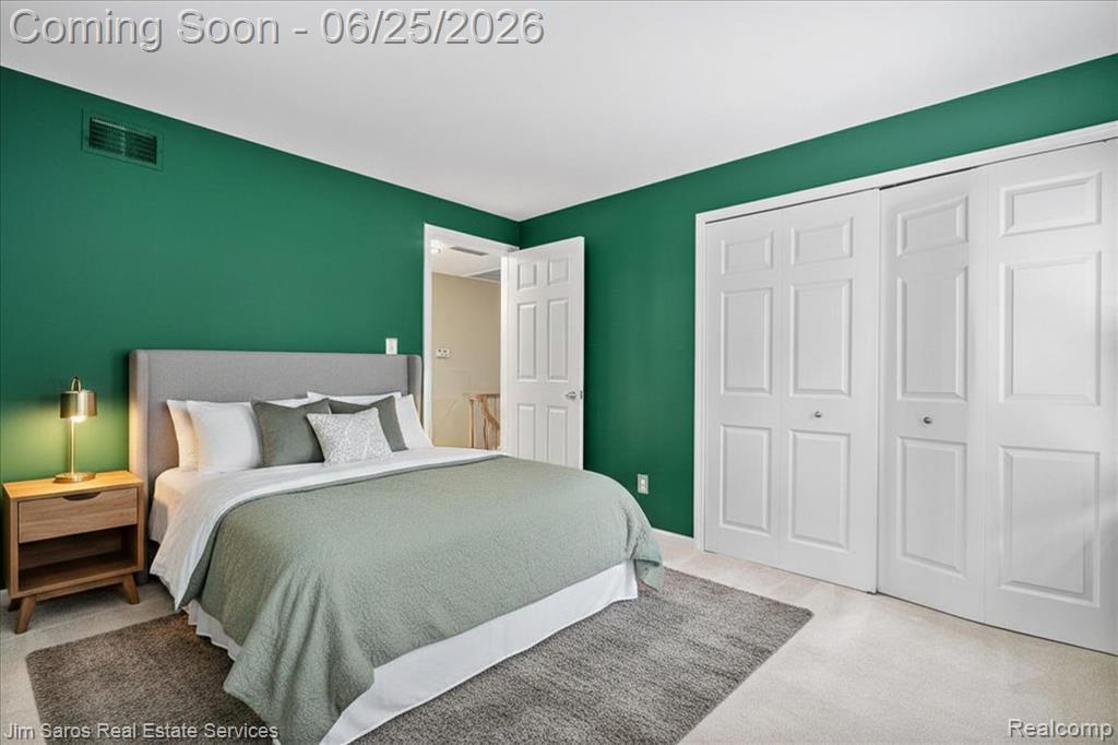 32807 Red Oaks Trail, Beverly Hills, MI 48025 — Photo 38