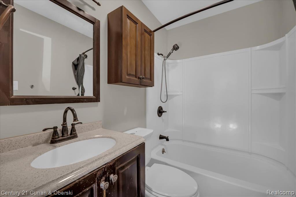 4191 Grindley Park Street, Dearborn Heights, MI 48125 — Photo 21