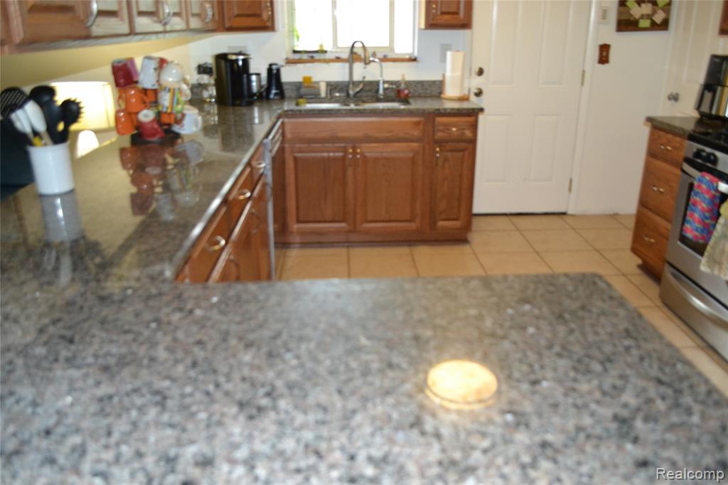5448 FAIRVIEW Drive, Grand Blanc, MI 48439 — Photo 15