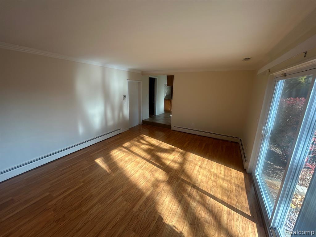 5659 KINGSMILL, Bloomfield Hills, MI — Photo 19