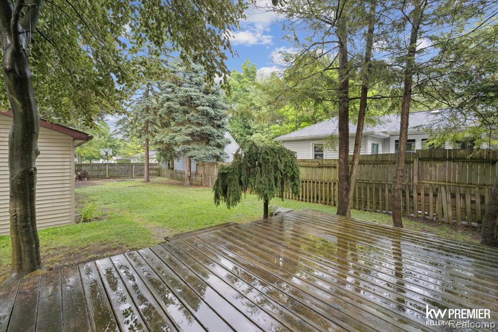 4810 Hobson Avenue, Waterford, MI 48328 — Photo 23