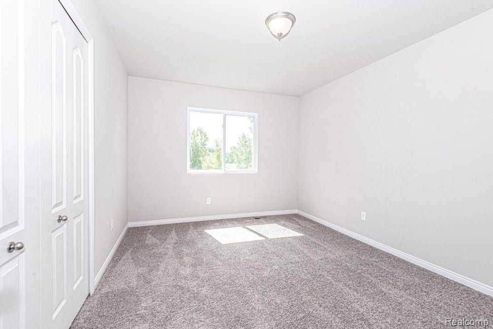 135 Parker Lane, Ortonville, MI 48462 — Photo 25