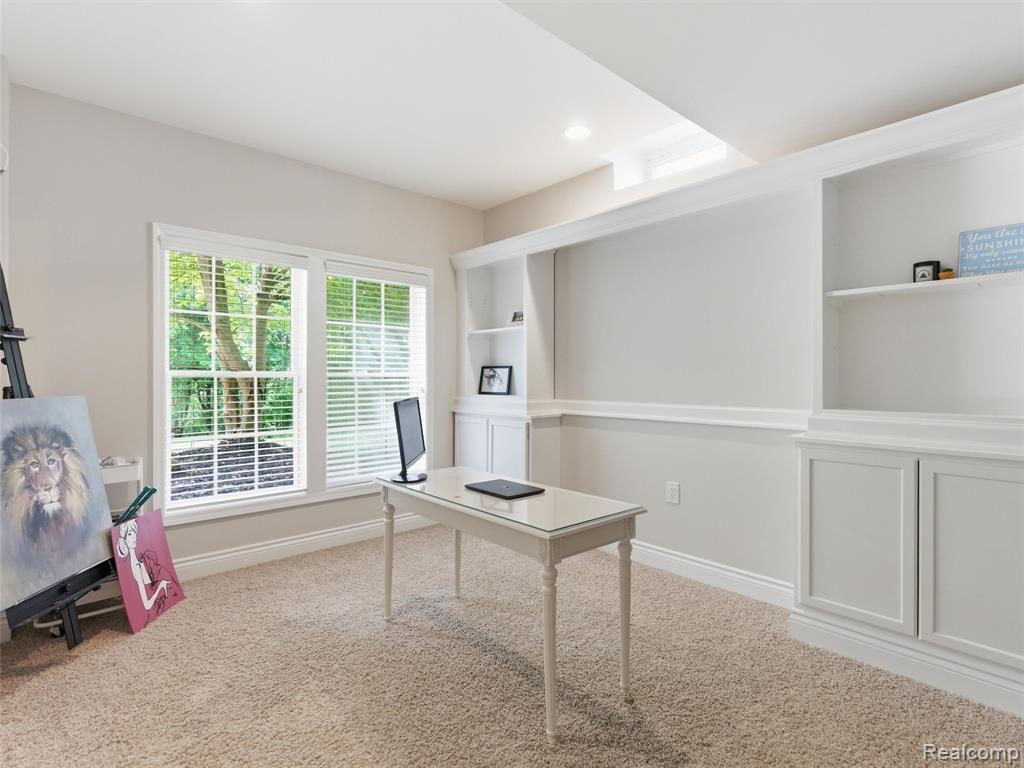 5454 Creekmonte Drive, Rochester, MI 48306 — Photo 50