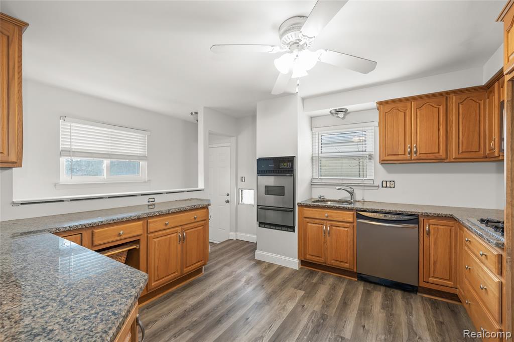 7435 Arcola Street, Westland, MI — Photo 6