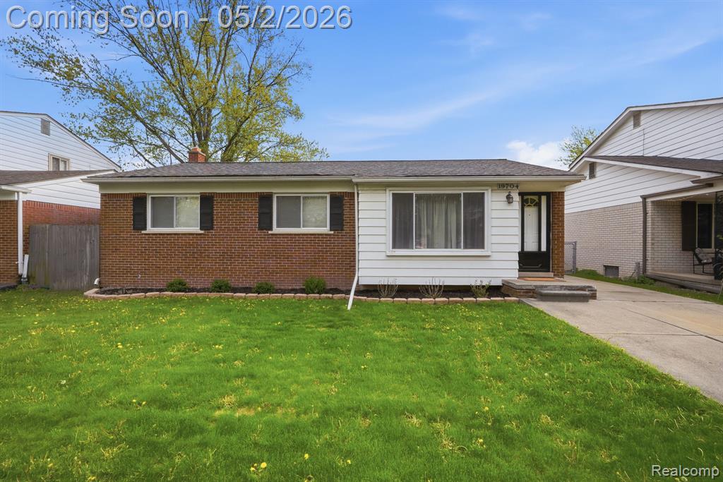 19704 Parkside Street, Saint Clair Shores, MI 48080 — Photo 2