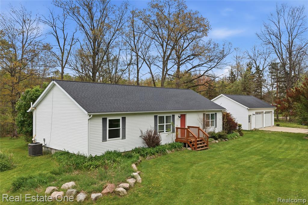 3351 N M 52, Stockbridge, MI 49285 — Photo 36