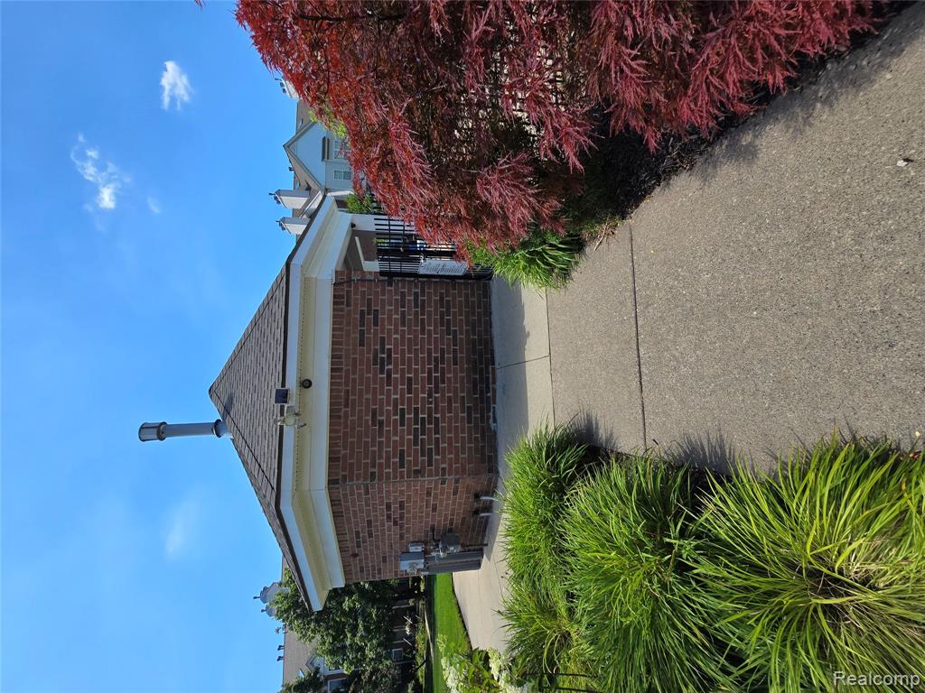 1655 Campau Farms Circle, 25, Detroit, MI 48207 — Photo 9