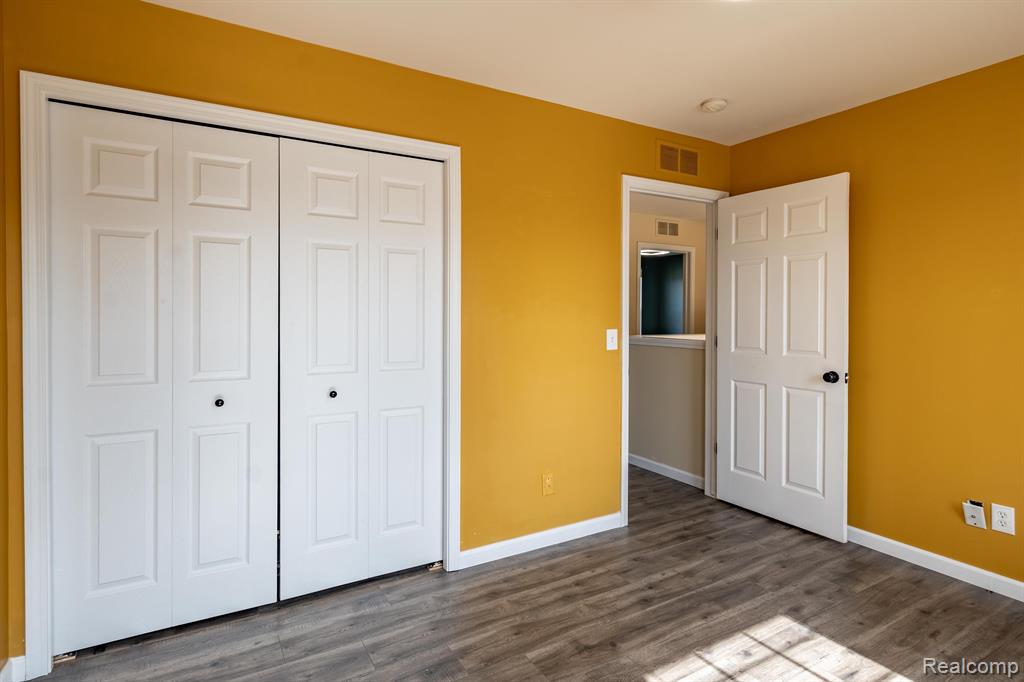 9535 GLENHILL Drive, Ypsilanti, MI 48198 — Photo 31