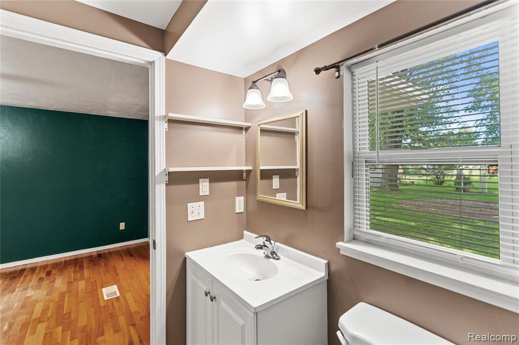 6411 Brookview Drive, Grand Blanc, MI 48439 — Photo 23
