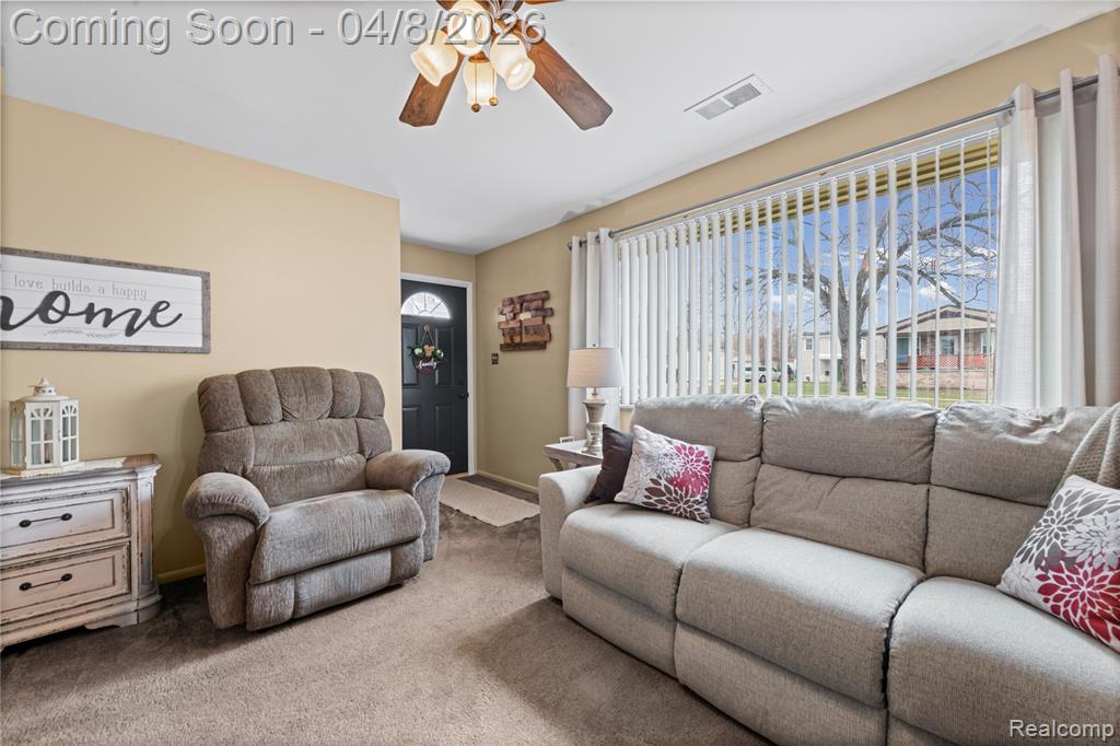 4685 Universal Street, Dearborn Heights, MI 48125 — Photo 8