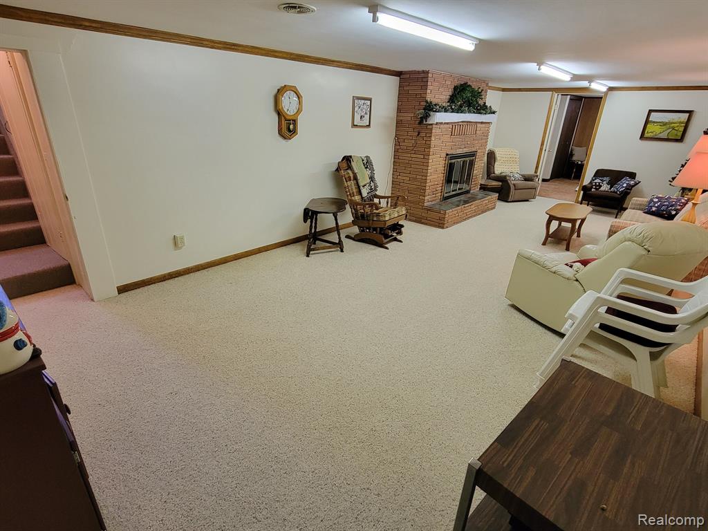 42 S FLOWER Street, Croswell, MI 48422 — Photo 16