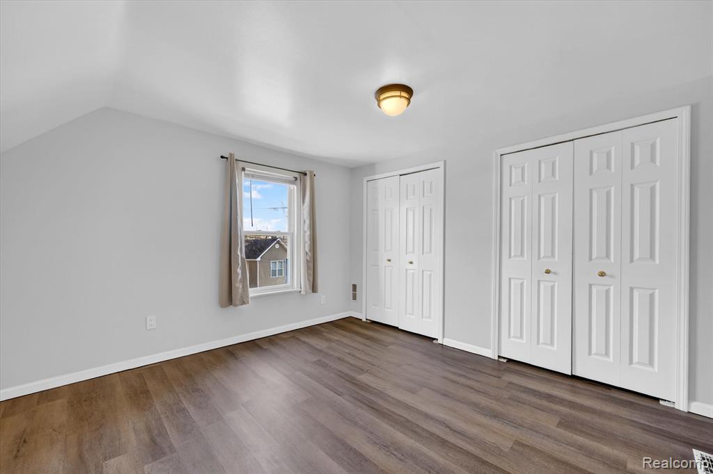 913 Cedar Street, St. Clair, MI 48079 — Photo 18
