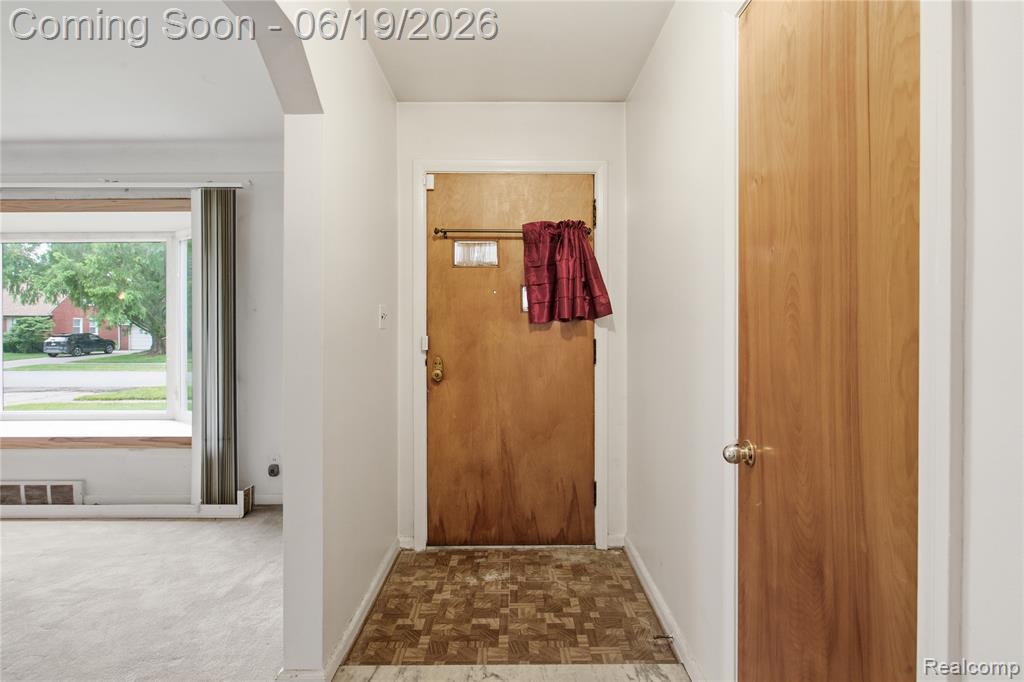 14154 Marion, Redford, MI 48239 — Photo 7