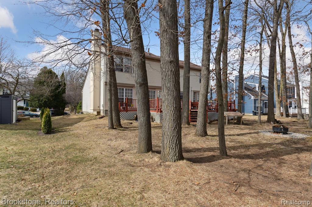 465 THORNRIDGE Drive, Rochester Hills, MI 48307 — Photo 46