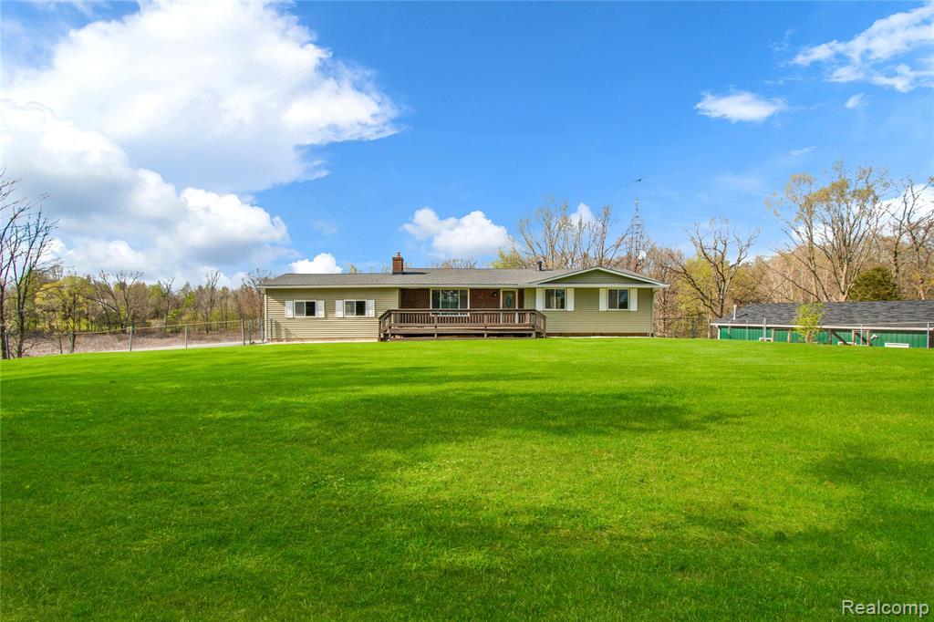 9093 Jordan Road, Grand Blanc, MI 48439