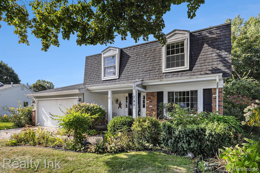 790 Fairway Trails Drive, Brighton, MI 48116 — Photo 3