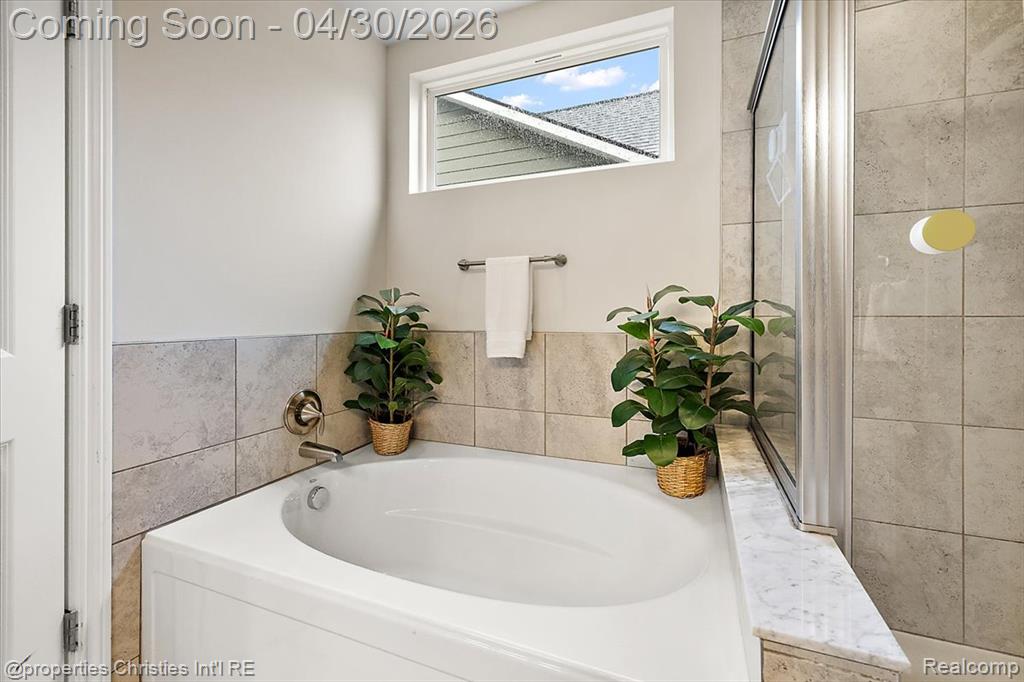 31035 Tremont Lane, Franklin, MI 48025 — Photo 31