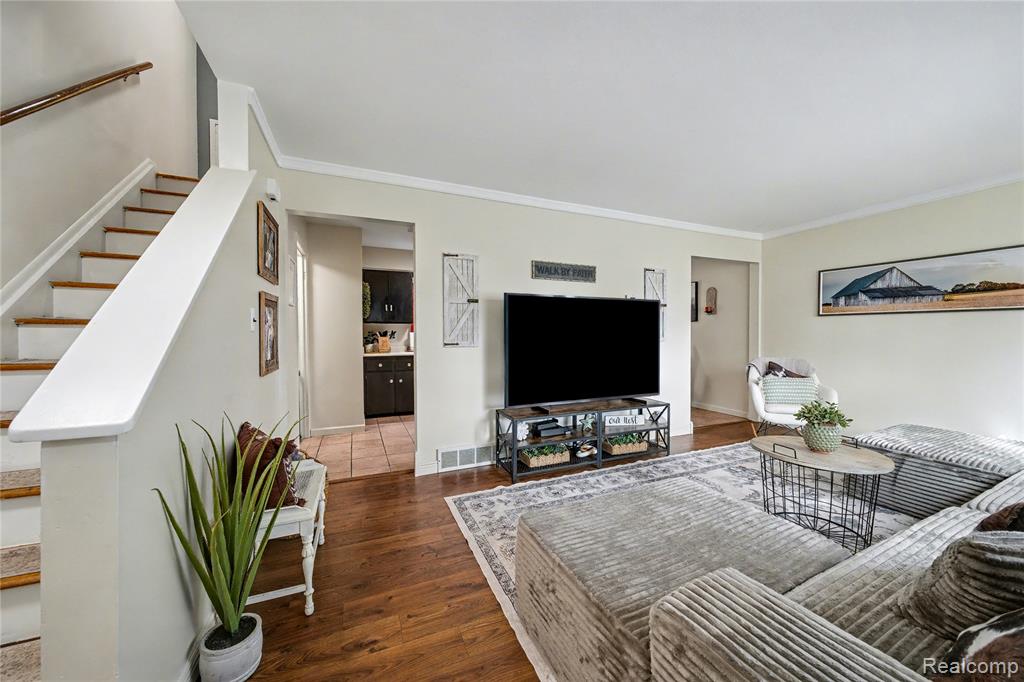 43355 Ryer Court, Sterling Heights, MI 48313 — Photo 5