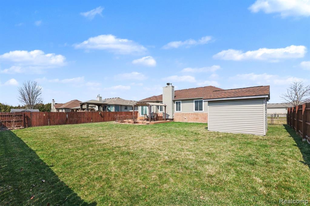 31096 Quail Run Drive, Chesterfield, MI 48047 — Photo 16