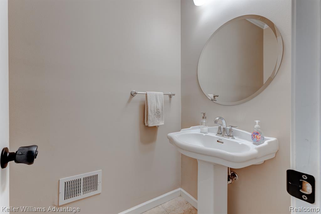47397 Bartlett Drive, Canton, MI 48187 — Photo 17