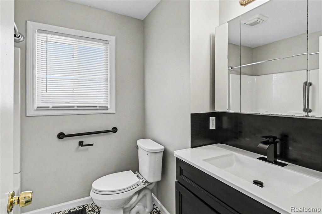 502 Carrier Street, Lansing, MI 48906 — Photo 14