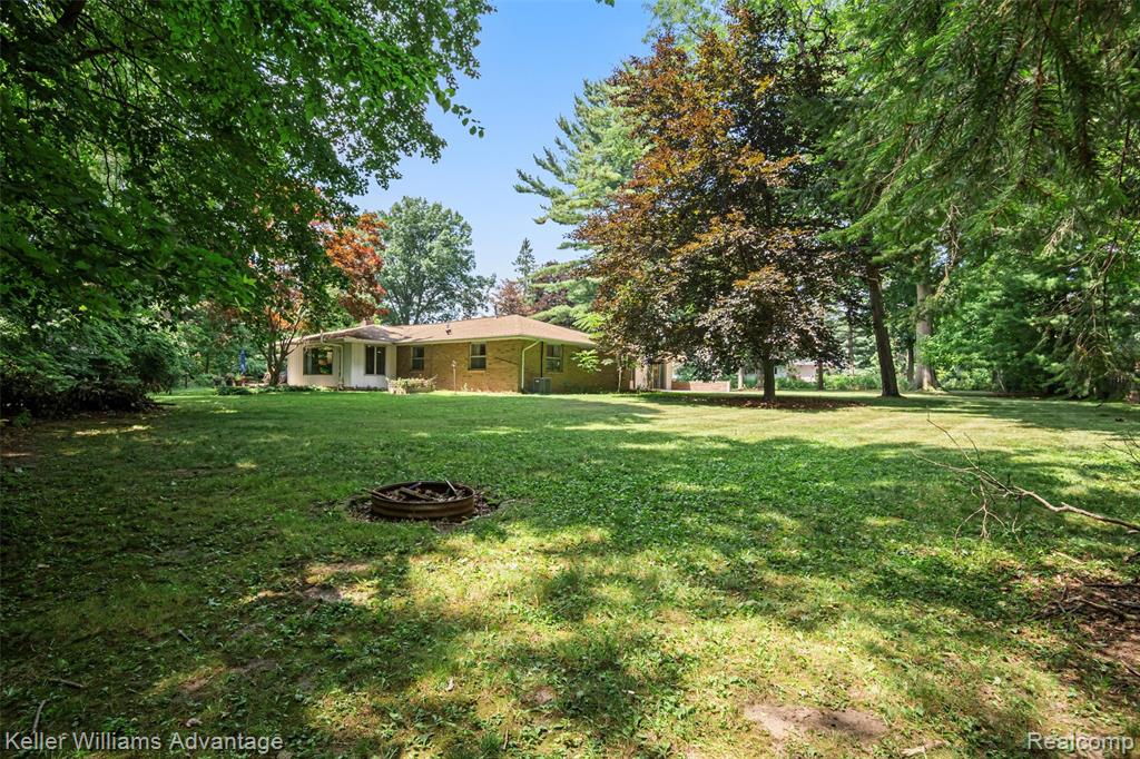 1802 Harvey Drive, Williamston, MI 48895 — Photo 42