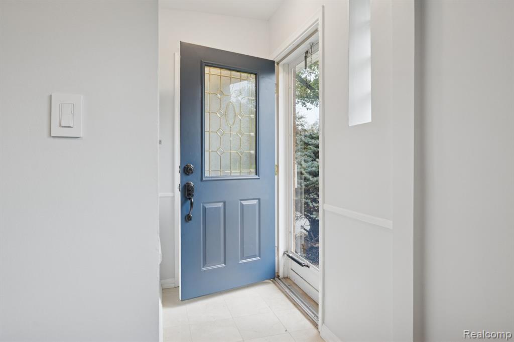 32463 Sheridan, Beverly Hills, MI 48025 — Photo 8