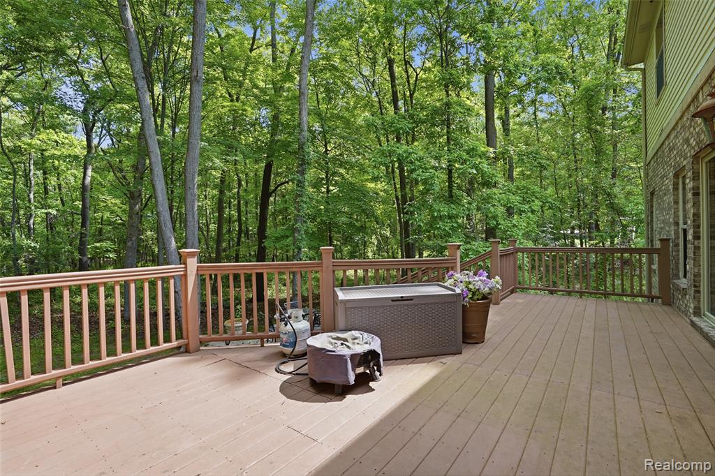 2790 Pine Bluffs Ct., Highland, MI — Photo 12