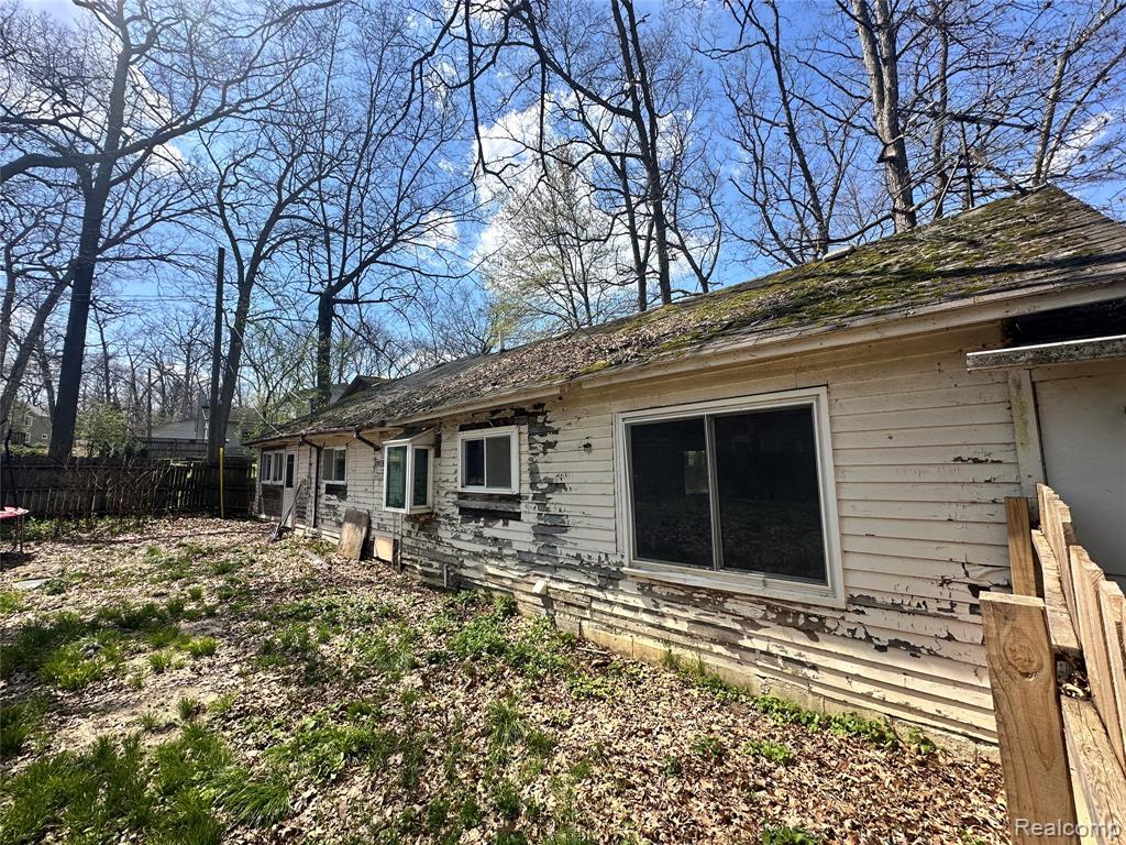 235 Woodbine Drive, Milford, MI 48380 — Photo 62