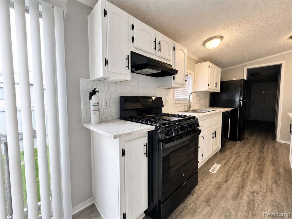 2183 Water Ridge Drive, Newport, MI 48166 — Photo 11