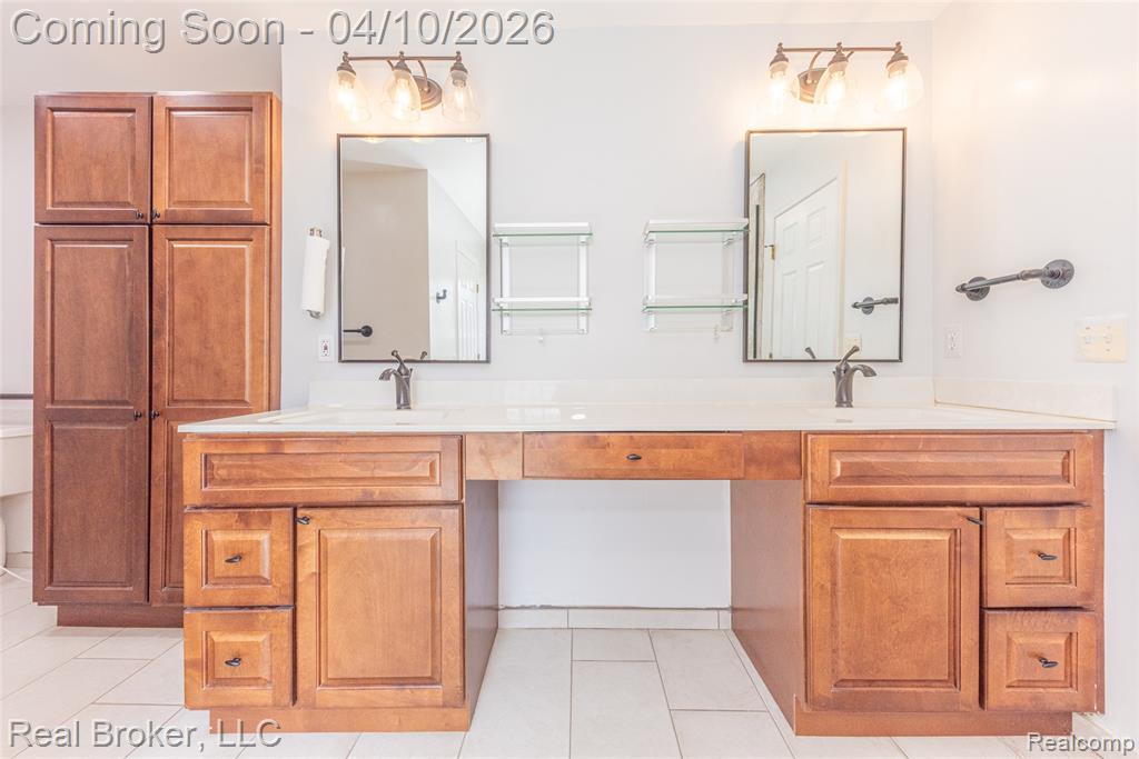 39836 Eagle Trace Drive, Northville, MI 48168 — Photo 21