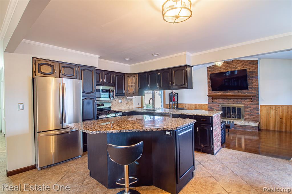 4300 Connie Drive, Sterling Heights, MI 48310 — Photo 7