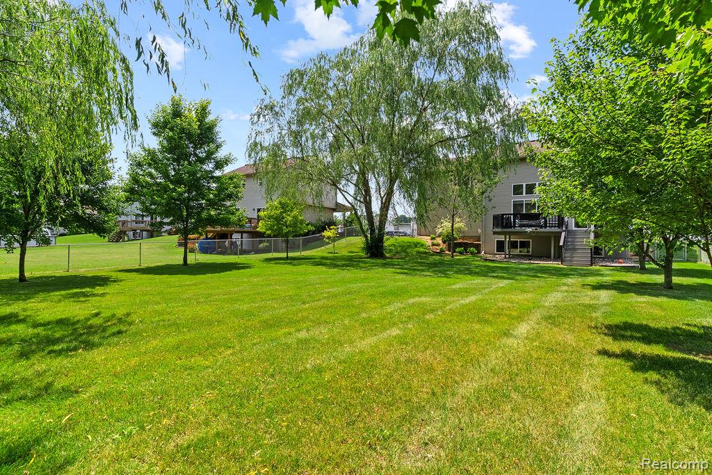 8183 Loon Lane, Grand Blanc, MI 48439 — Photo 40