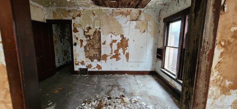 8773 PETOSKEY Avenue, Detroit, MI 48204 — Photo 23