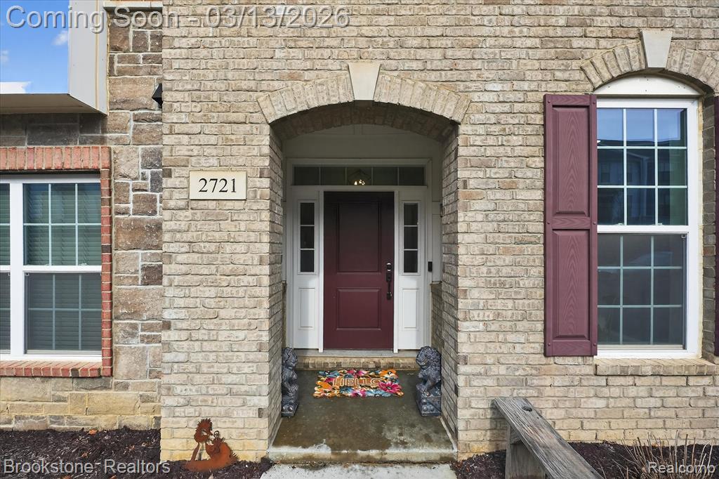 2721 S Spurway Drive, Ann Arbor, MI 48105 — Photo 4