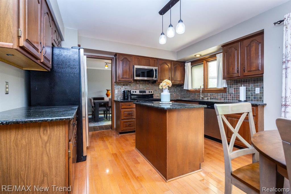 48775 Harvest Drive, Plymouth, MI 48170 — Photo 12