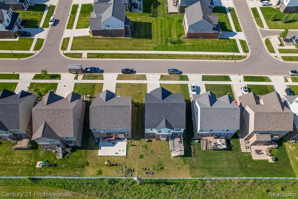 8580 Pioneer Street, Washington, MI — Photo 11