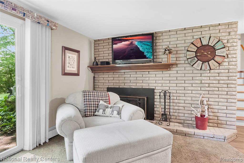1521 Thread Valley, Holly, MI 48442 — Photo 38