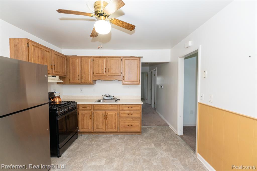 7252 LUANA Avenue, Allen Park, MI 48101 — Photo 27