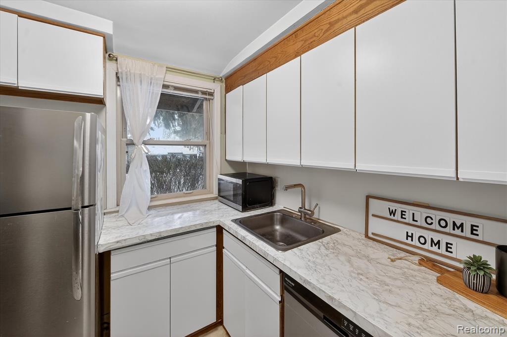 2327 Fernwood Avenue, Ann Arbor, MI 48104 — Photo 10