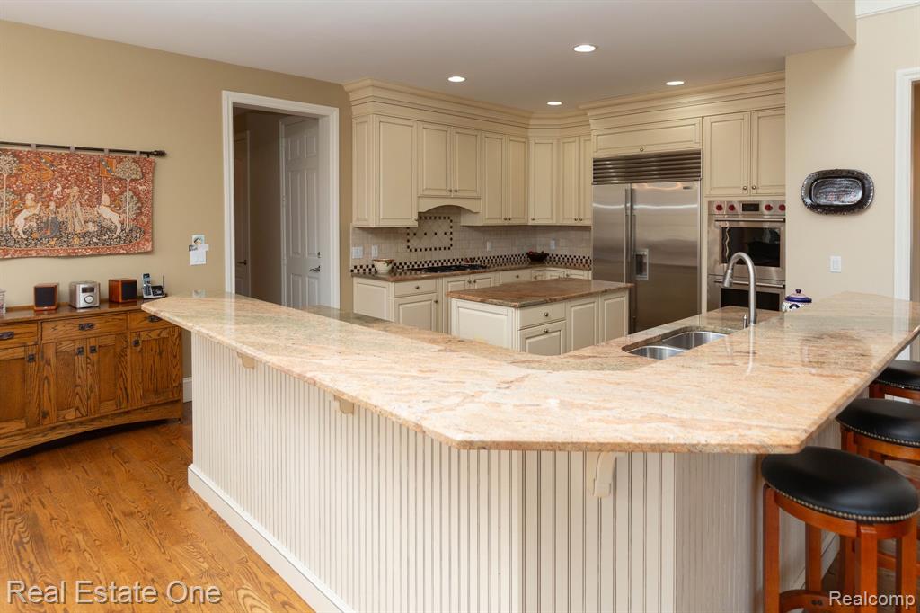 658 Langley Road, Rochester Hills, MI 48309 — Photo 27
