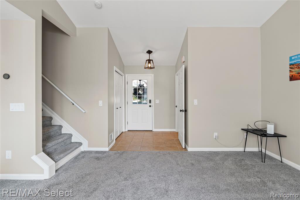 5199 Meadow Crest Circle, Holly, MI 48442 — Photo 15