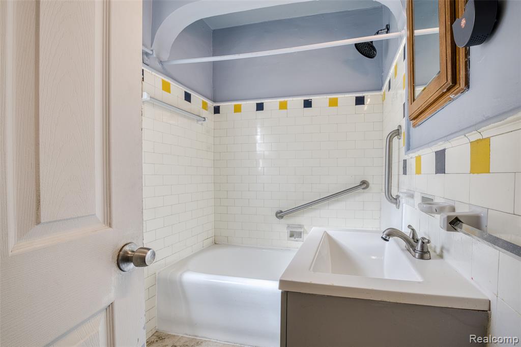 12875 Steel Street, Detroit, MI 48227 — Photo 3