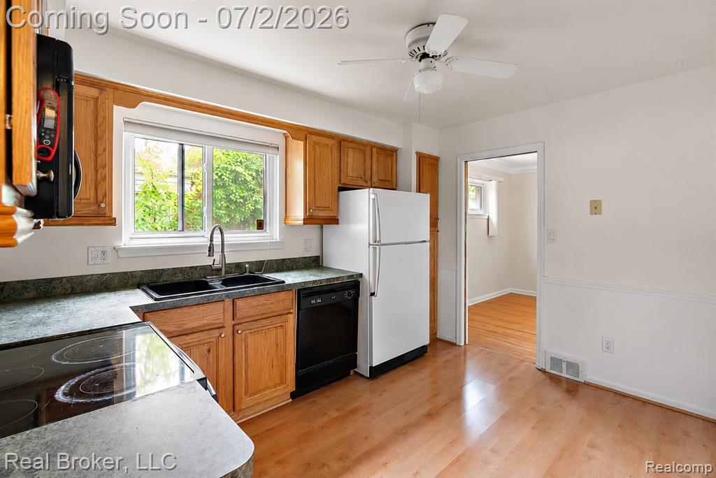 7624 Gary Avenue, Westland, MI — Photo 8