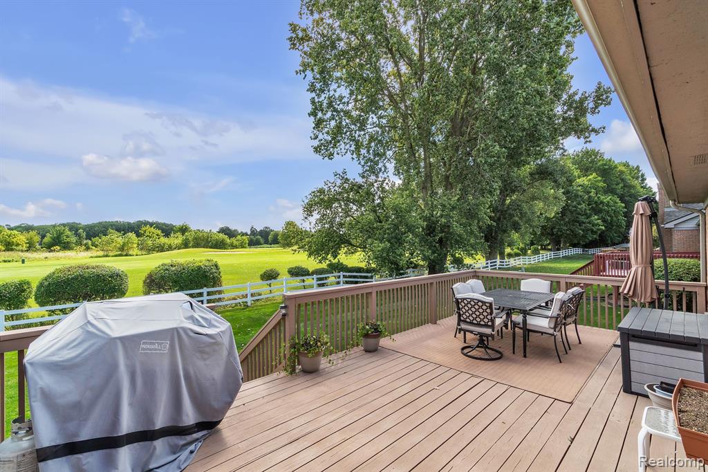 1955 PEBBLE CREEK Drive, Canton, MI 48188 — Photo 47